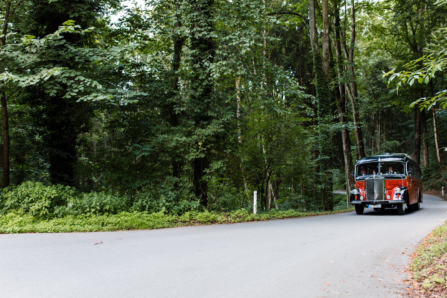 Oldtimerbus am Gebhardsberg in Bregenz