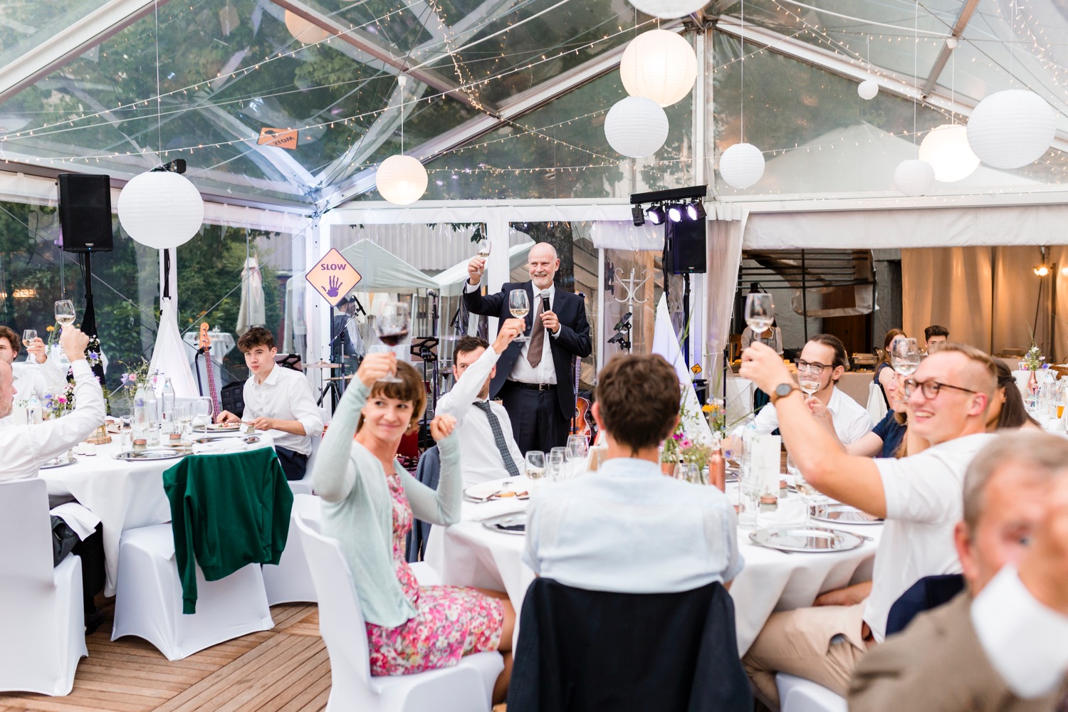 Feier der Hochzeit am Abend am Gebhardsberg