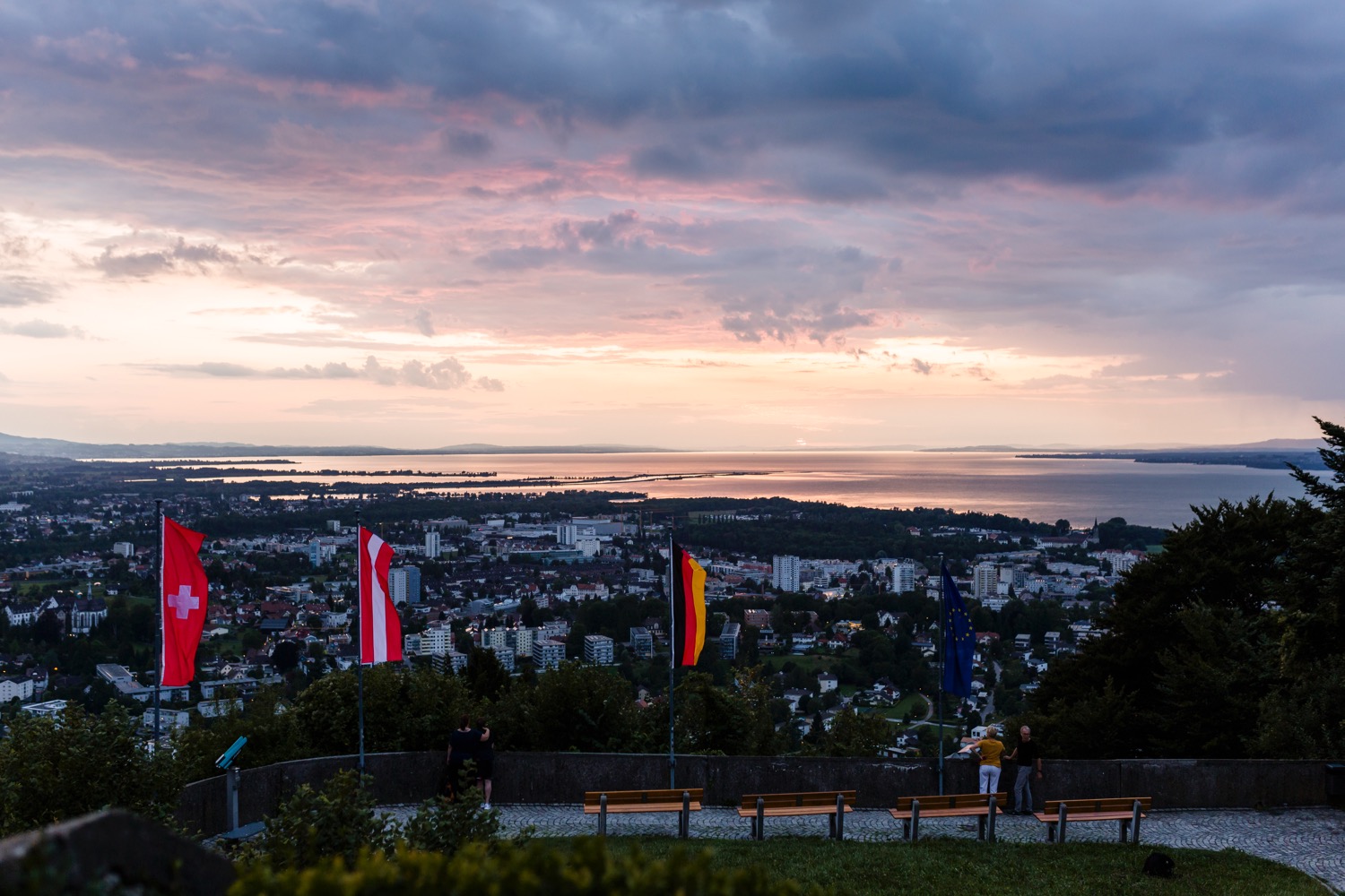 Sonnenuntergang bei der Hochzeit am Gebhardsberg über Bregenz