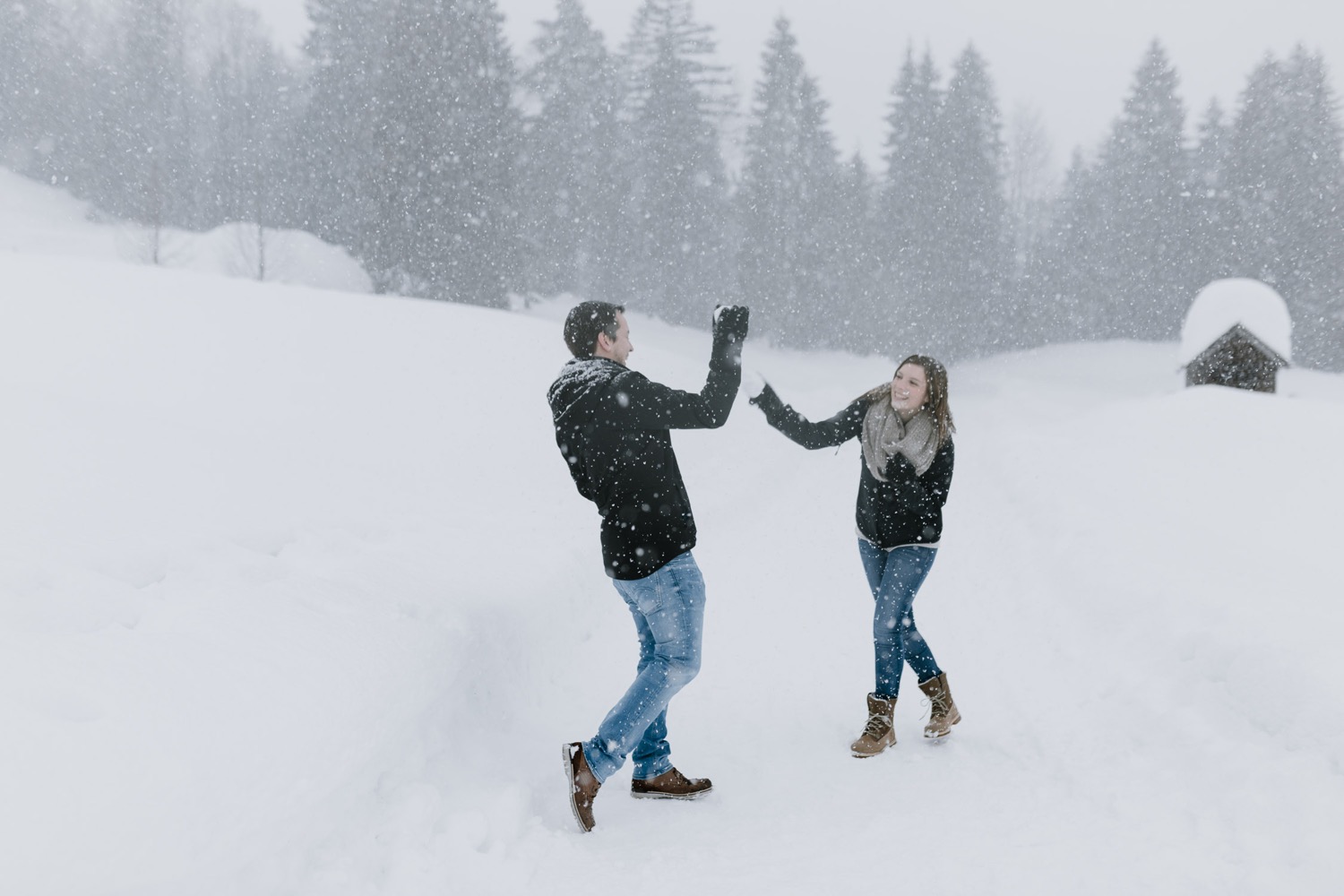 Schneeballschlacht in der Schetteregg