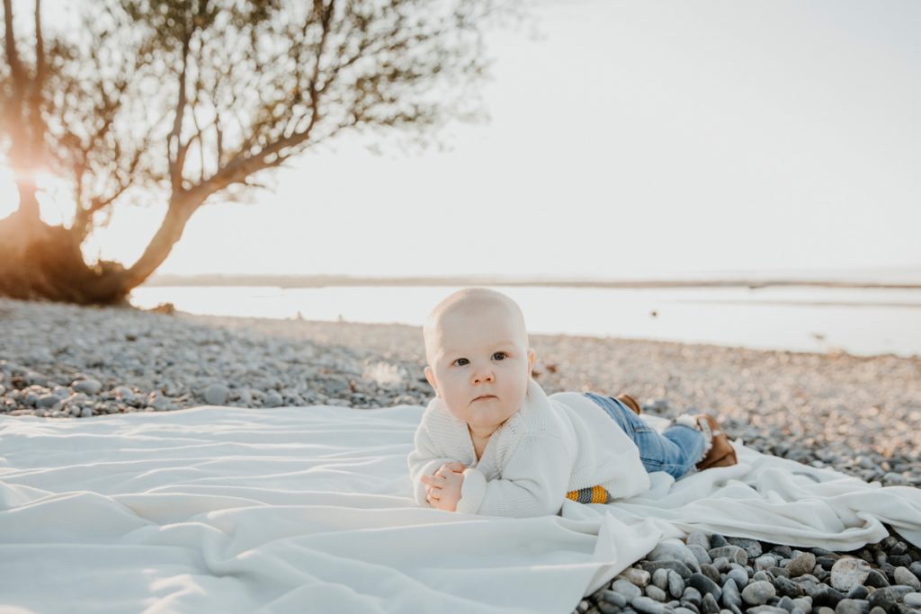 Natürliche Familienfotografie Vorarlberg: Portraits in natürlicher Umgebung