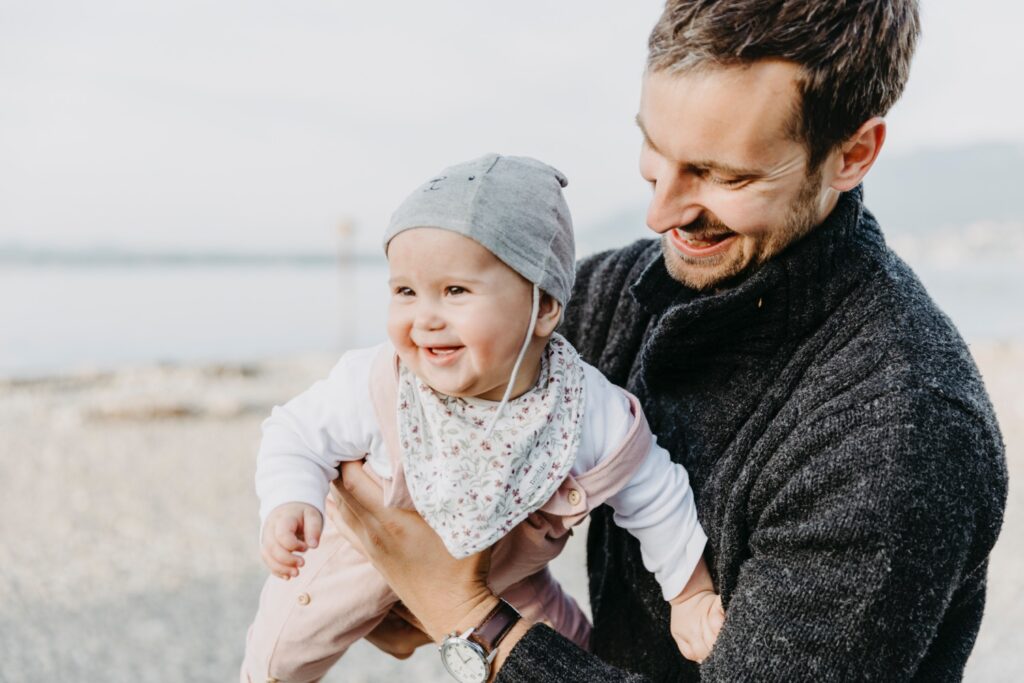 Familienfotos: Papa mit Tochter